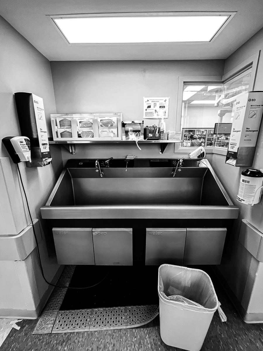 The scrub sink outside the theatre